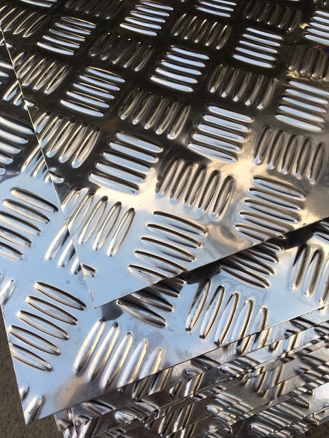 Tấm chống trượt inox